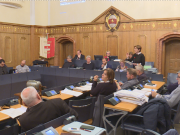 Assenze in consiglio comunale a Bolzano: premiata la maggioranza, maglia nera all’opposizione