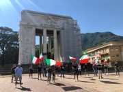 Mentre la sinistra manifesta per gli USA, le Mascherine Tricolori tornano in piazza contro politiche economiche del governo italiano